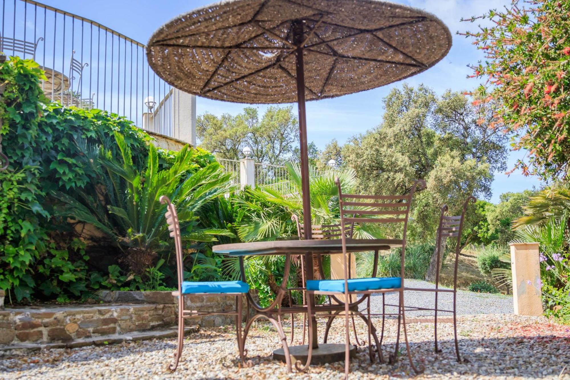 Villa Nais B&B Bormes-les-Mimosas Exterior photo